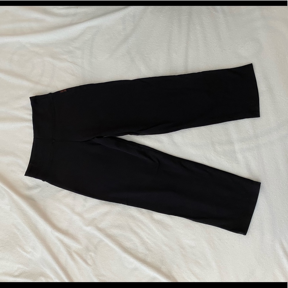 Black crop/Capri leggings